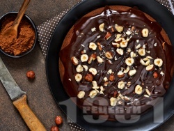 Домашна лесна лешникова торта със стафиди, ром и шоколад - снимка на рецептата